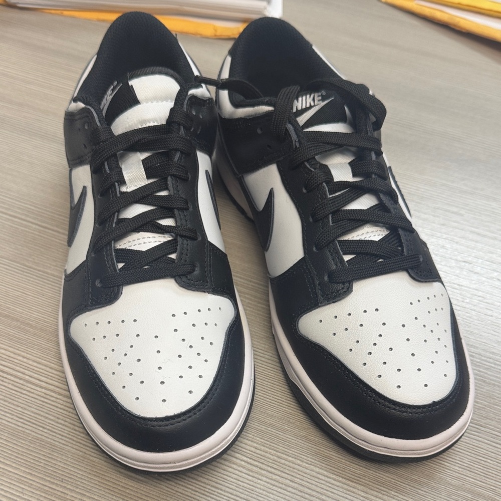 Nike womens Black and White Sneakers